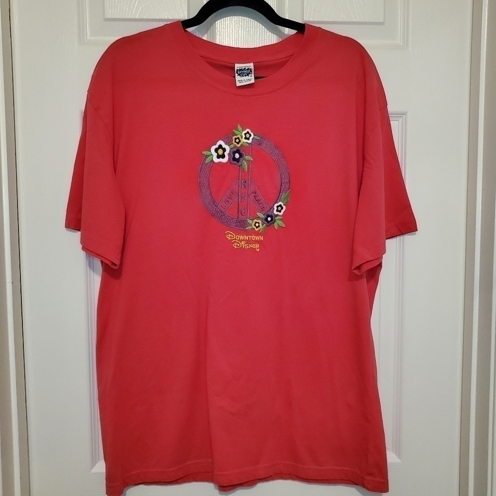 Vintage Rainforest Cafe Downtown Disney T Shirt Size XL Embroidered Peace Floral